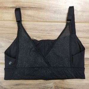 Lululemon Athletica 》Black Crossback Sports Bra